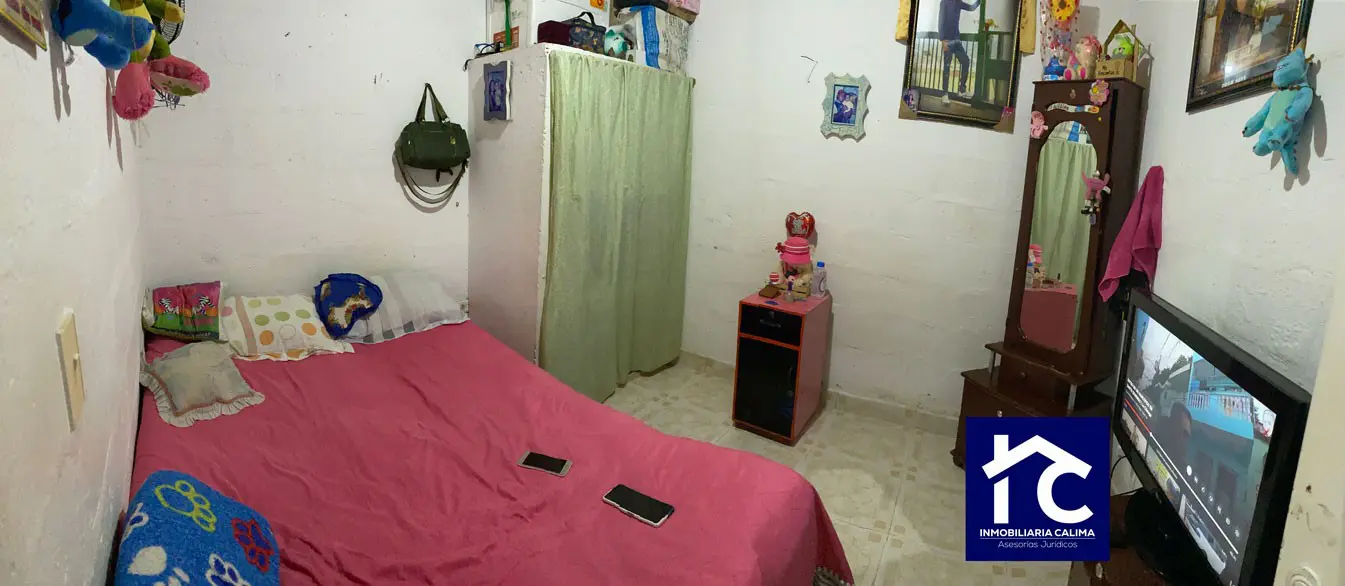 Lote Casa de 2 pisos con entradas independientes